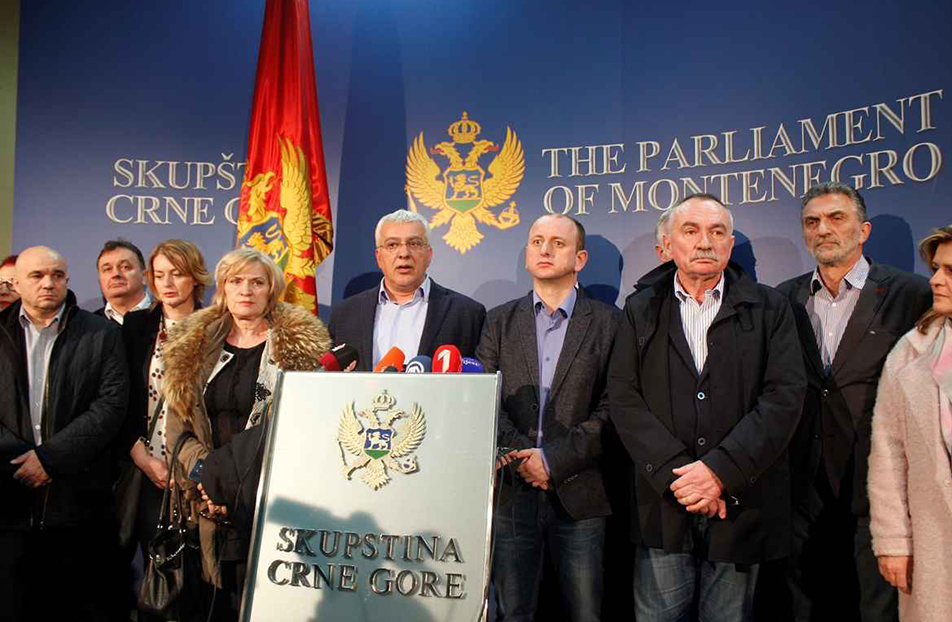 Mandić i Knežević